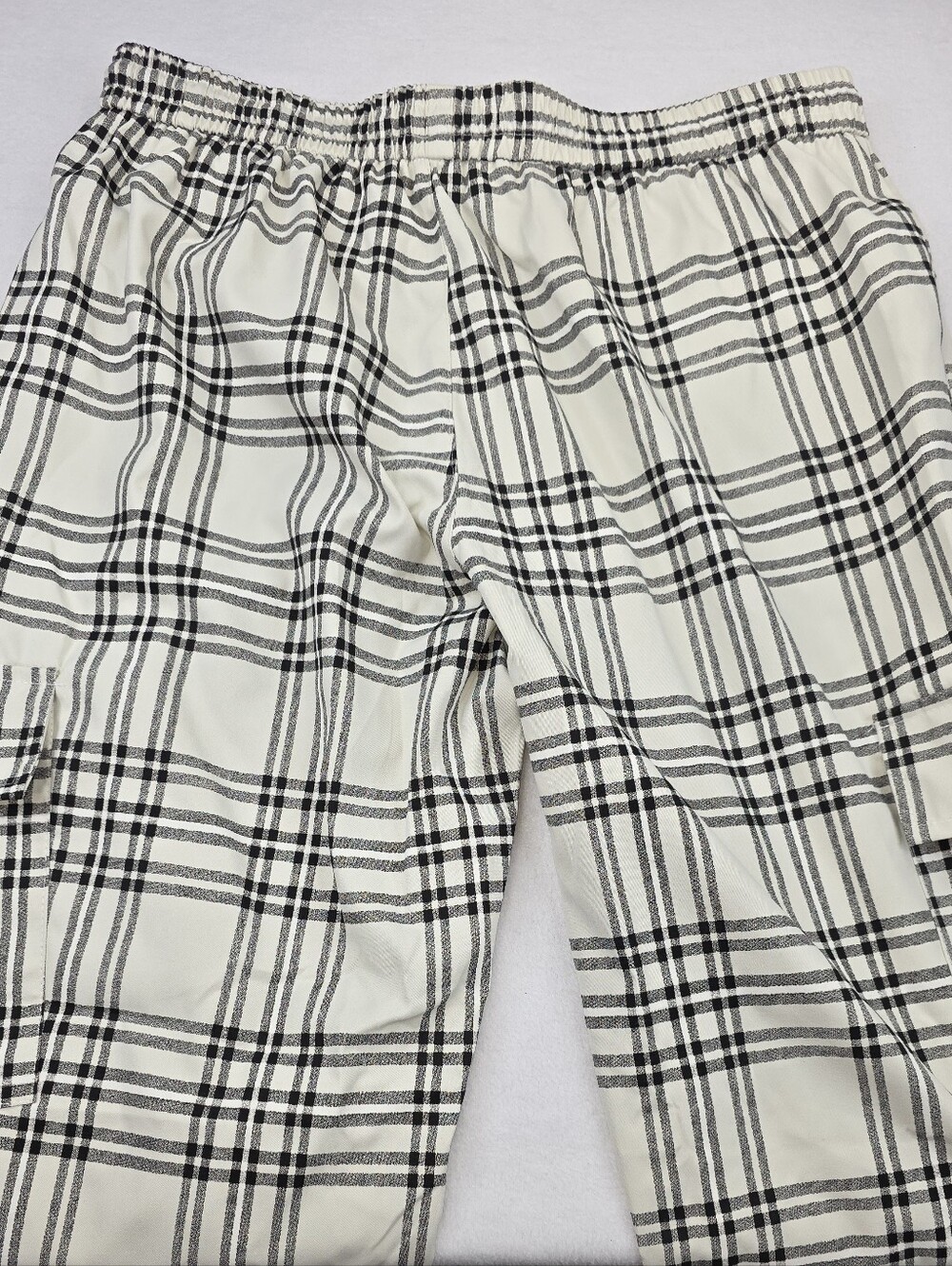 Shein Manfinity Men's White Plaid Cargo Joggers with Black Grid Size XXL B-3958 - Picture 9 of 10